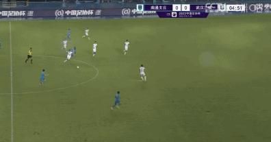 一个模糊的低谷