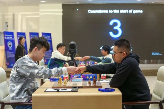 欧美人成片免费看视频不卡